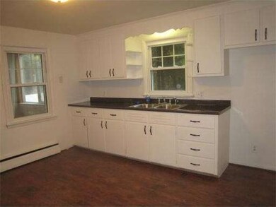 154 Prospect St, Chicopee, MA 01013 - photo 5