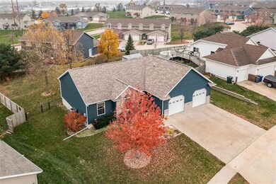 3713 Hawk Ave SW, Cedar Rapids, IA 52404 - photo 3