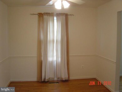 5907 Empire Way, Rockville, MD 20852 - photo 4