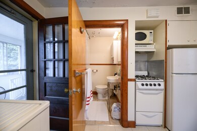 17 Montgomery St unit 3, Cambridge, MA 02140 - photo 2