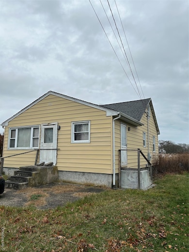 43 Abby Ln, Shirley, NY 11967 - photo 7