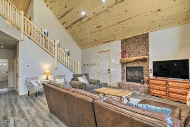Family room 1