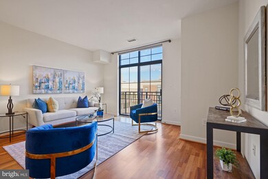 Atlas unit 914, Washington, DC 20037 - photo 6