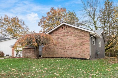 1737 Sugarmaple Dr, Columbus, OH 43229 - photo 2