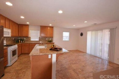 Kitchen_Dinning