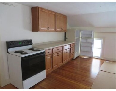 112 Stone Farm Ln, Greenfield, MA 01301 - photo 2