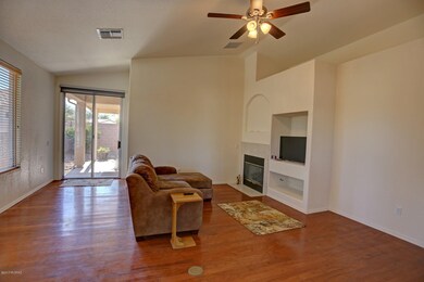 2694_living2