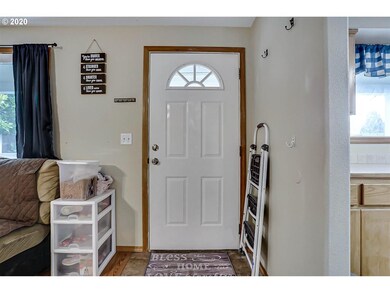 784 NE Blair St, Sheridan, OR 97378 - photo 5