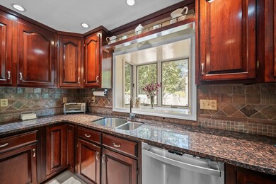 50 Hutchinson Rd, Walpole, MA 02081 - photo 7