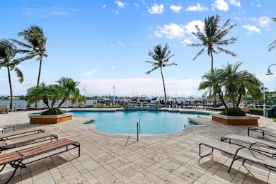 135 Yacht Club Way unit 104, Hypoluxo, FL 33462 - photo 4