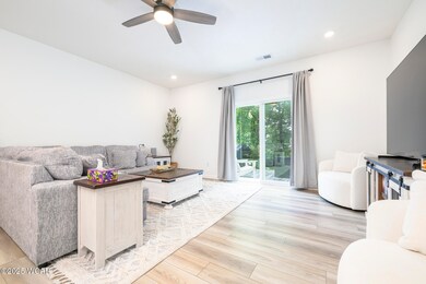 1408 Whispering Pines-9