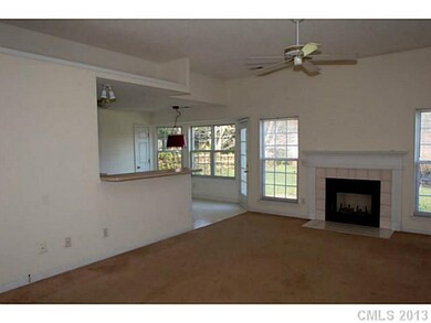 9035 Torrence Crossing Dr, Huntersville, NC 28078 - photo 4