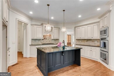 5861 Yoshino Cherry Ln, Braselton, GA 30517 - photo 5