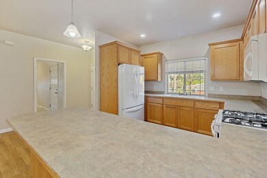 1501 NE Rj Dr, Grants Pass, OR 97526 - photo 6