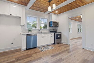 275 Forrest Kitchen