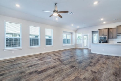 18121 Emu Ln, Manor, TX 78653 - photo 6