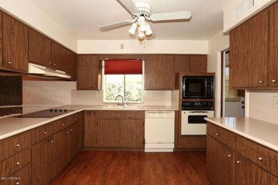 Large Open Kitchen w/Corian Counters