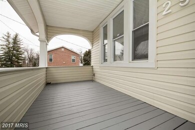 2900 Lyndhurst Ave, Baltimore, MD 21216 - photo 3