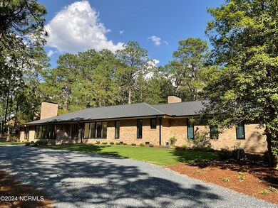 570 Donald Ross