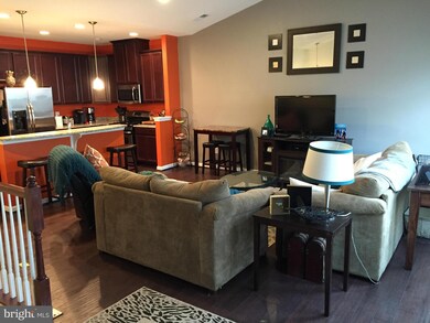 24596 Johnson Oak Terrace unit 4D, Sterling, VA 20166 - photo 4