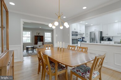 8228 Brittainy Dr, Annandale, VA 22003 - photo 4