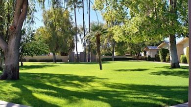 17449 N Boswell Blvd, Sun City, AZ 85373 - photo 2