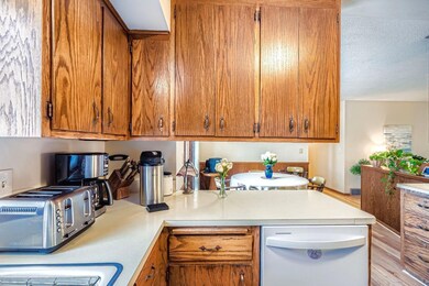 6016 79th Ave N, Brooklyn Park, MN 55443 - photo 7