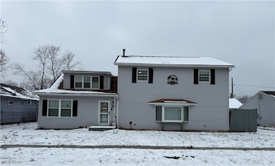 662 Kenilworth Ave, Sheffield Lake, OH 44054 - photo 2