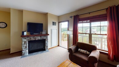 Soaring-Eagle-206-Living-Room (1)