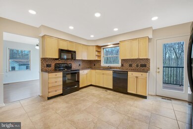 4425 Cobalt Dr, Harwood, MD 20776 - photo 5