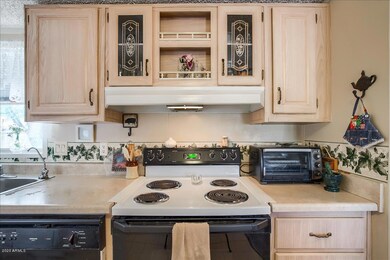 Kitchen (2)