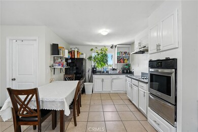 711 E 118th St, Los Angeles, CA 90059 - photo 3