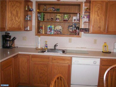 712 Lincoln Dr, Brookhaven, PA 19015 - photo 7