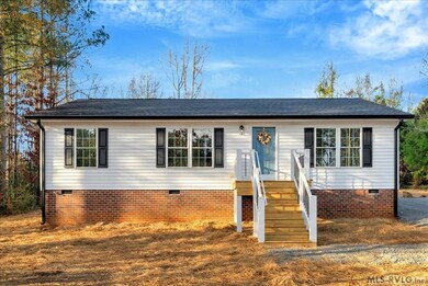 122 Bayberry Ct, Bracey, VA 23919 - photo 5