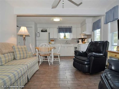 59 Birch Rd, Wakefield, RI 02879 - photo 2
