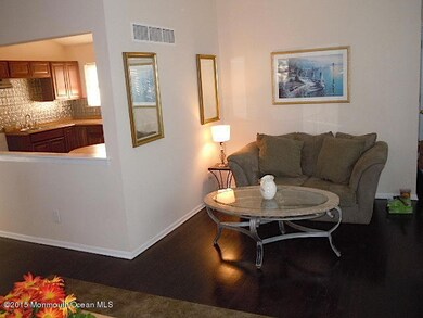 Living Room:front door area