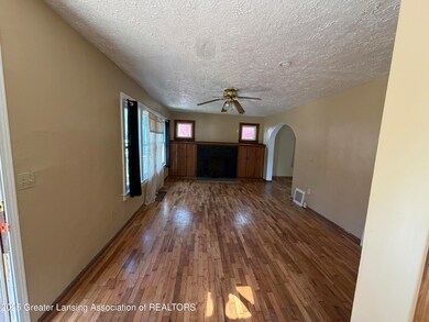 724 Princeton Ave, Lansing, MI 48915 - photo 6