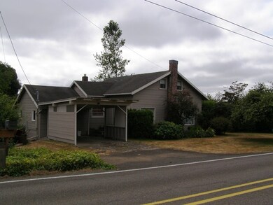 HOME & CARPORT