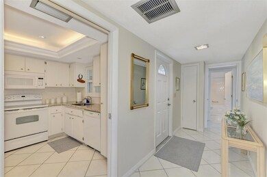 2505 Riverbluff Pkwy unit V196, Sarasota, FL 34231 - photo 5
