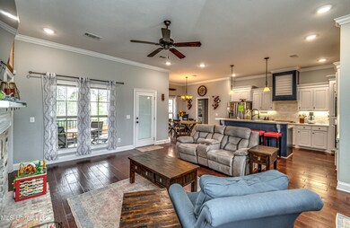 213 Magnolia Place-28