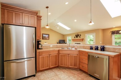 009-Kitchen-3002942-medium