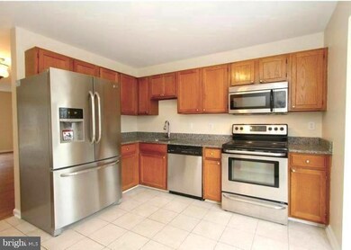 16300 Taconic Cir unit 100A, Dumfries, VA 22025 - photo 5