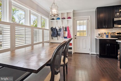 9516 Narragansett Place, Vienna, VA 22180 - photo 3