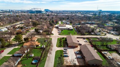 106 E Cedar St unit 12, Arlington, TX 76011 - photo 2