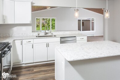6. Kitchen_DMD_4403-FULL
