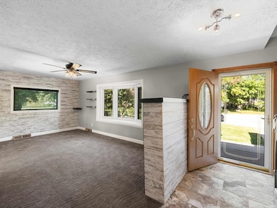 8733 Windsor Dr, Newburgh, IN 47630 - photo 3