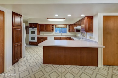 2240 S Camino Seco, Tucson, AZ 85710 - photo 4