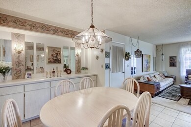 6537 E Ellis St-11
