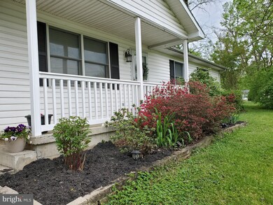 170 Morgan St, Inwood, WV 25428 - photo 4