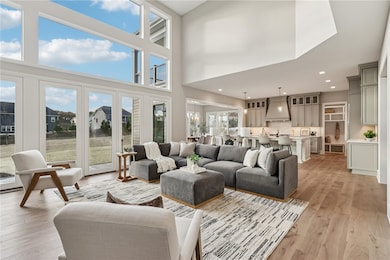 304 Azalea Ln, Baden, PA 15005 - photo 7